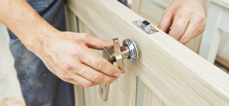 interior door repair Bermuda Dunes